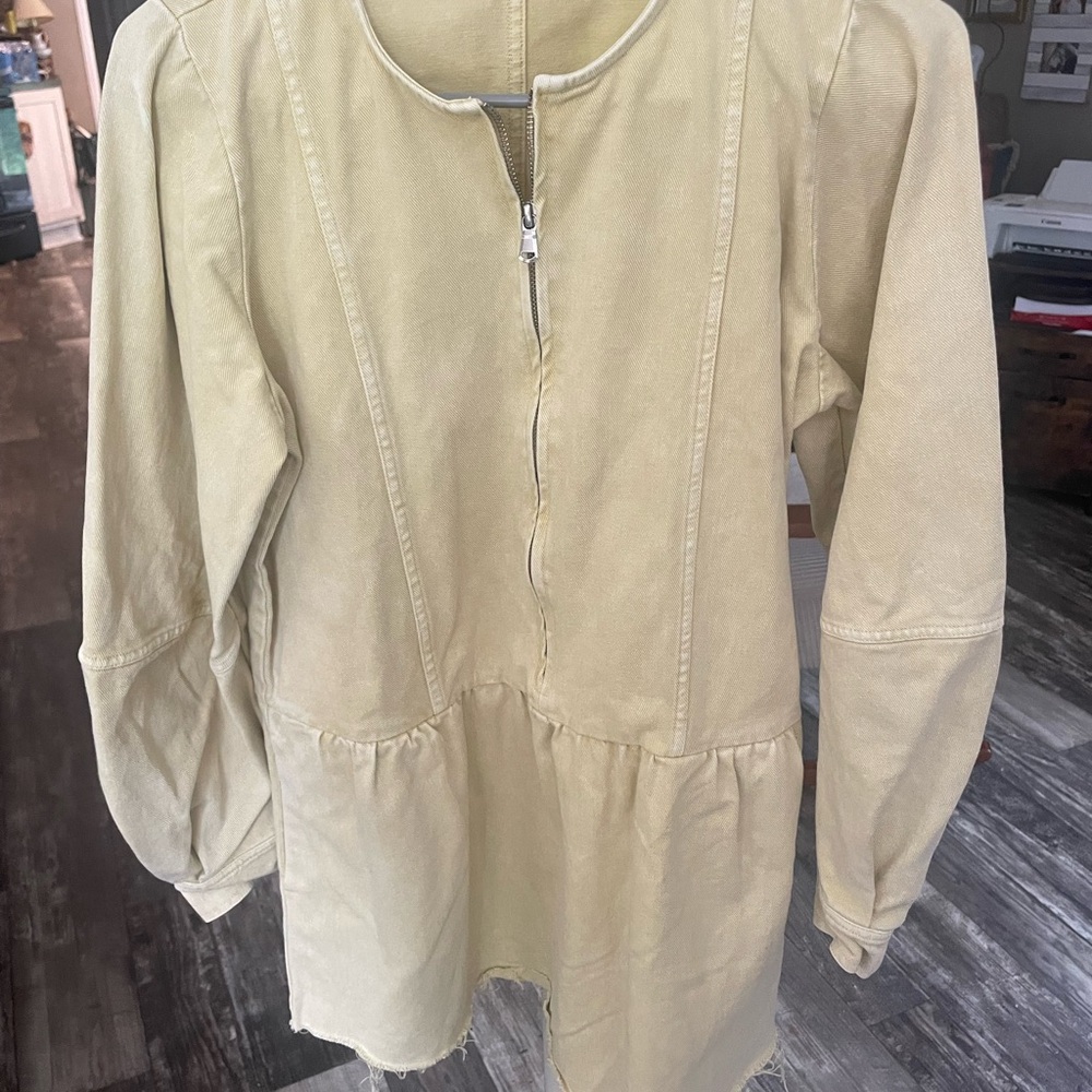 Sea New York Light Yellow Tunic Top Great Preloved Condition, Size Small